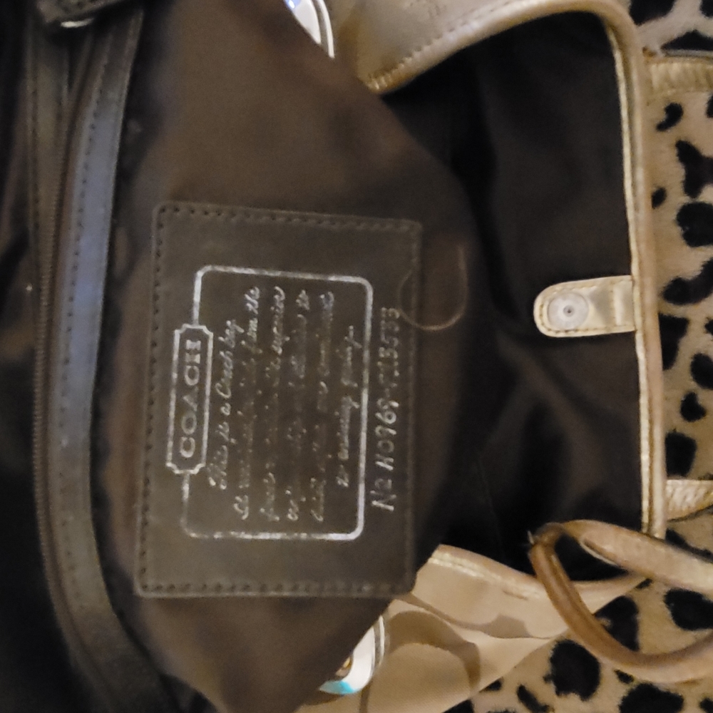 Coach purse - Picture 2 of 5
